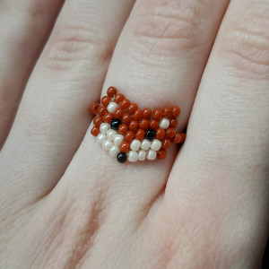 Jesienny Lisek pierścionek z koralików brązowy