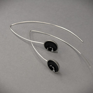 "Kropka " kolczyki z nowego srebra.