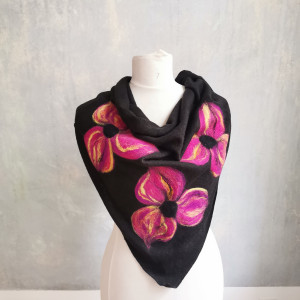 Chusta czarna aplikacja  merino