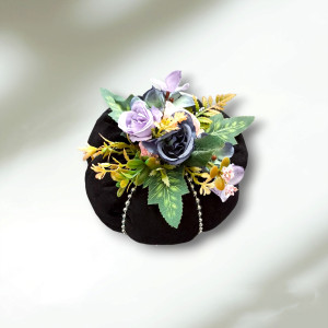 Zestaw trzech dyń materiałowych z kwiatami