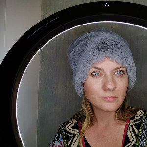 Futrzana szara sztuczne futro czapka