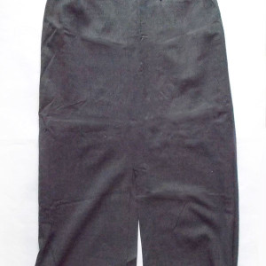 ciemna spódnica z wełną, wełniana spódnica na jesień, elegancka spódnica, wełna spódnica na zimę, Dinomoda spódnica z rozcięciami