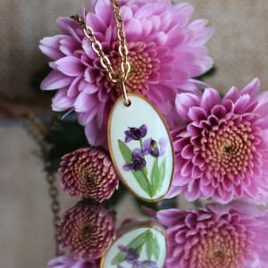 Złota jajowata zawieszka złoty wisiorek kwiat naszyjnik żywica z żywicy suszone kwiaty z kwiatami naturalne fioletowa kobieca dziewczęca