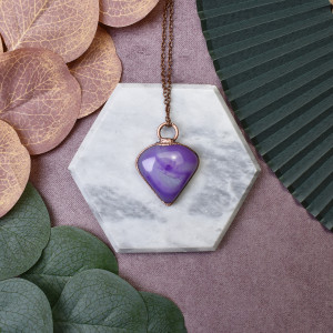 Miedziany wisior z onyksem i widoczną druzą #187