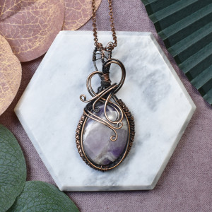 Miedziany wisiorek wire wrapping z ametystem #235