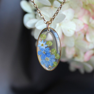 Złota zawieszka złoty wisiorek naszyjnik żywica z żywicy kwiaty z kwiatami jajowata retro naturalna dziewczęca kobieca niezapominajki