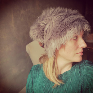 Futrzana szara sztuczne futro czapka