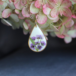 Złota łezka zawieszka złoty wisiorek kwiat naszyjnik żywica z żywicy suszone kwiaty z kwiatami naturalne kobieca dziewczęca zielona smagliczka fioletowa