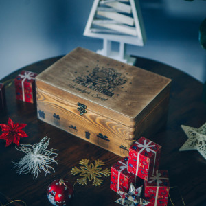 Skrzynka Drewniana Wesołych Świąt - Mikołaj