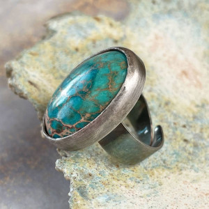 Pierścionek z owalnym jaspisem cesarskim a770