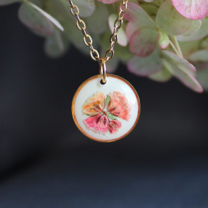 Złota zawieszka złoty wisiorek kwiat naszyjnik żywica z żywicy suszone kwiaty z kwiatami naturalne kobieca dziewczęca pomarańczowe