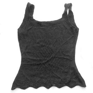 ażurowy bezrękawnik, czarny bezrękawnik, czarny top, ażurowy top, czarna bluzka na ramiączkach, dzianinowa bluzeczka, dzianinowy top