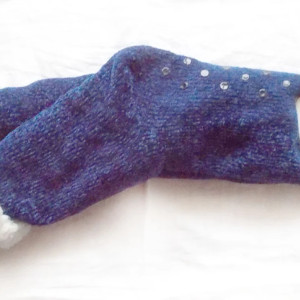 nowe papcie skarpetki domowe, ciepłe kapcie do domu, granatowe skarpety l-xl, zimowe skarpety antypoślizgowe, antypoślizgowe skarpety papucie, ciepłe kapcie rozmiar L-XL