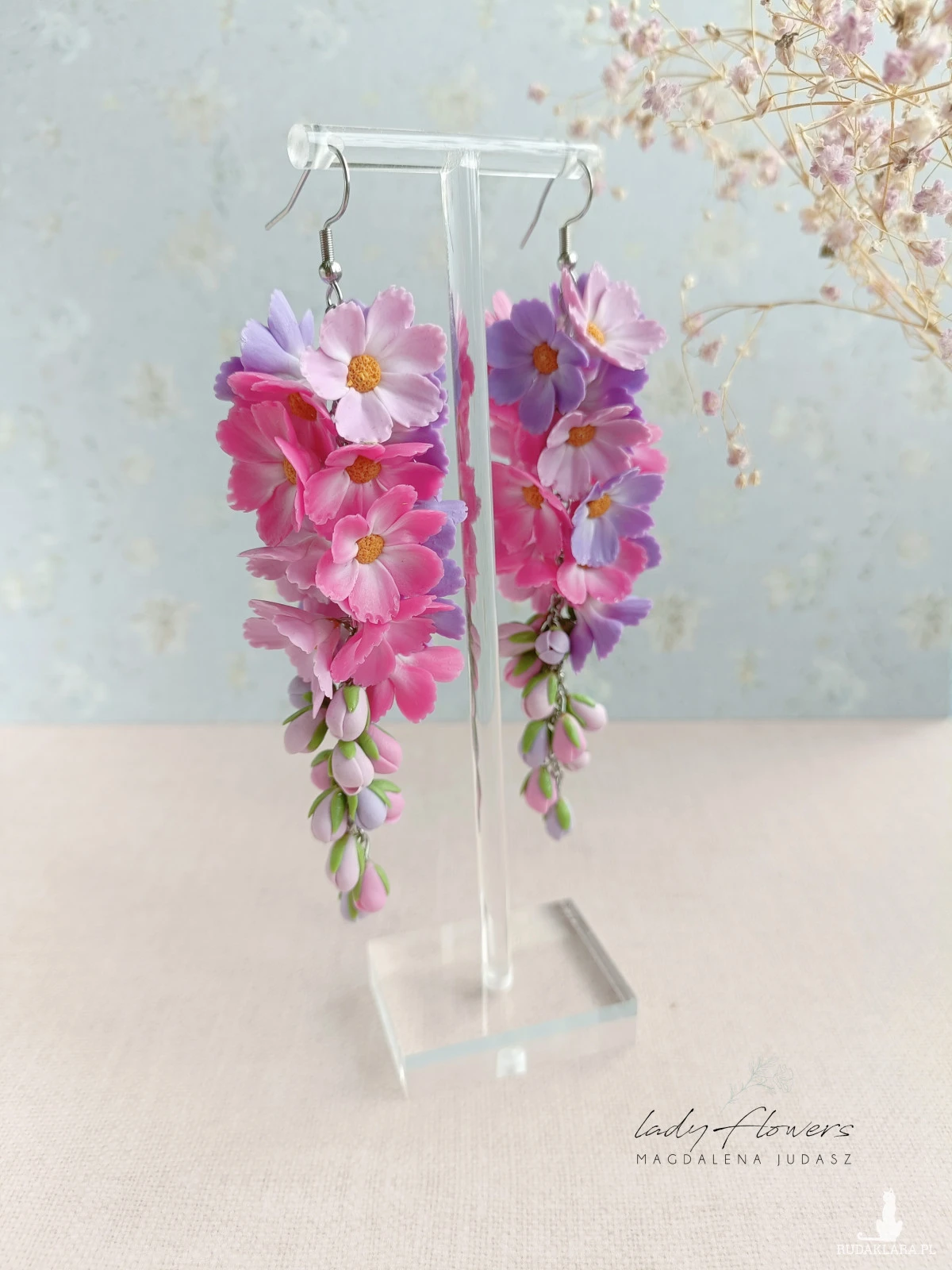 Długie kolczyki z kwiatami kosmosu