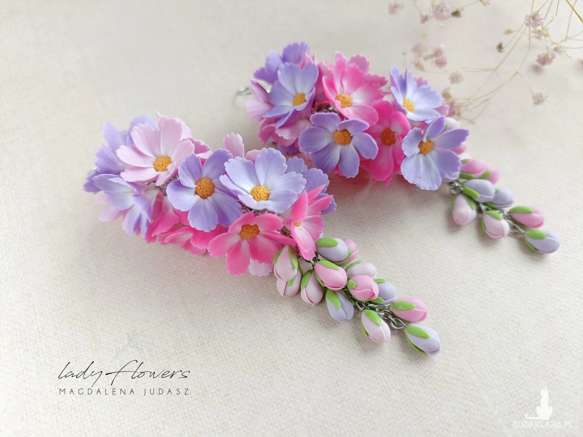 Długie kolczyki z kwiatami kosmosu