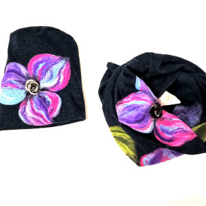 komplet wełniany granat wełna merynosy kwiaty