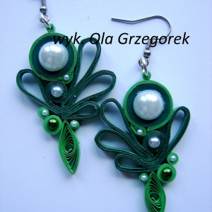 kolczyki ręcznie wykonane z papieru