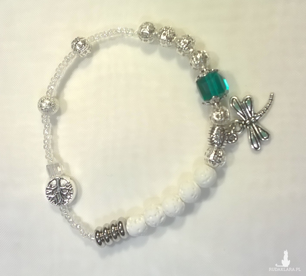 How to Add Charms to a Beaded Bracelet 