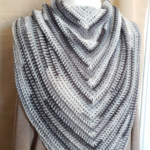 120 szara, cieniowana chusta