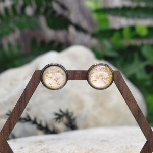 Stalowe kolczyki wkrętki z drobinkami złota #144