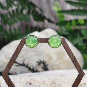 Stalowe kolczyki wkrętki zielone holo #153