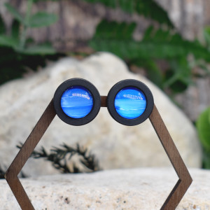 Drewniane kolczyki sztyfty z kaboszonami z grafiką - Neptun #199