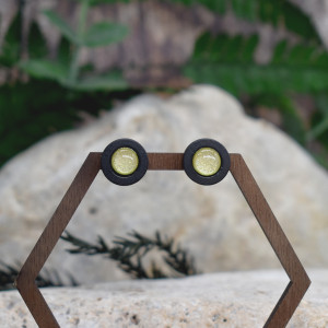 Czarne drewniane kolczyki sztyfty kameleon #232