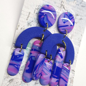 Kolczyki w różach i fioletach sztyfty podkówki