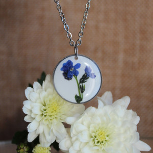 Srebrna zawieszka srebrny wisiorek naszyjnik żywica z żywicy kwiaty z kwiatami jajowata retro naturalna dziewczęca kobieca niezapominajki