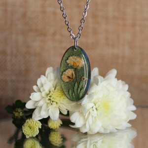 Srebrna zawieszka srebrny wisiorek naszyjnik żywica z żywicy kwiaty z kwiatami jajowata retro naturalna dziewczęca kobieca żółta gipsówka