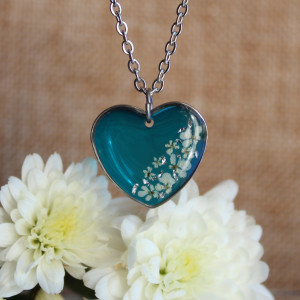 Srebrna zawieszka srebrny wisiorek kwiat naszyjnik żywica z żywicy kwiaty suszone prawdziwe serce serduszko dzika marchew