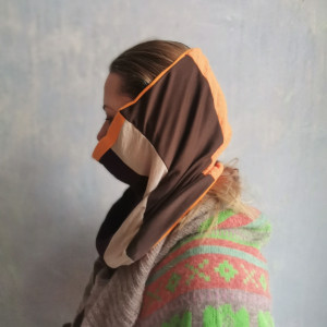 komin sportowy blisko szyi