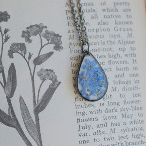 Srebrna zawieszka srebrny wisiorek kwiat naszyjnik żywica z żywicy suszone kwiaty z kwiatami naturalne kobieca dziewczęca niezapominajki łezka łza