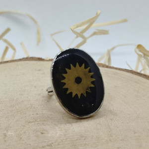 Steampunk - pierścionek z żywicy, elementy z zegarka.