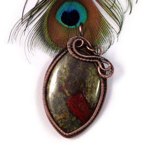 Krwawnik, Miedziany wisior z kamieniem krwistym, heliotrop, ręcznie wykonany, prezent dla niej, prezent dla mamy, prezent urodzinowy