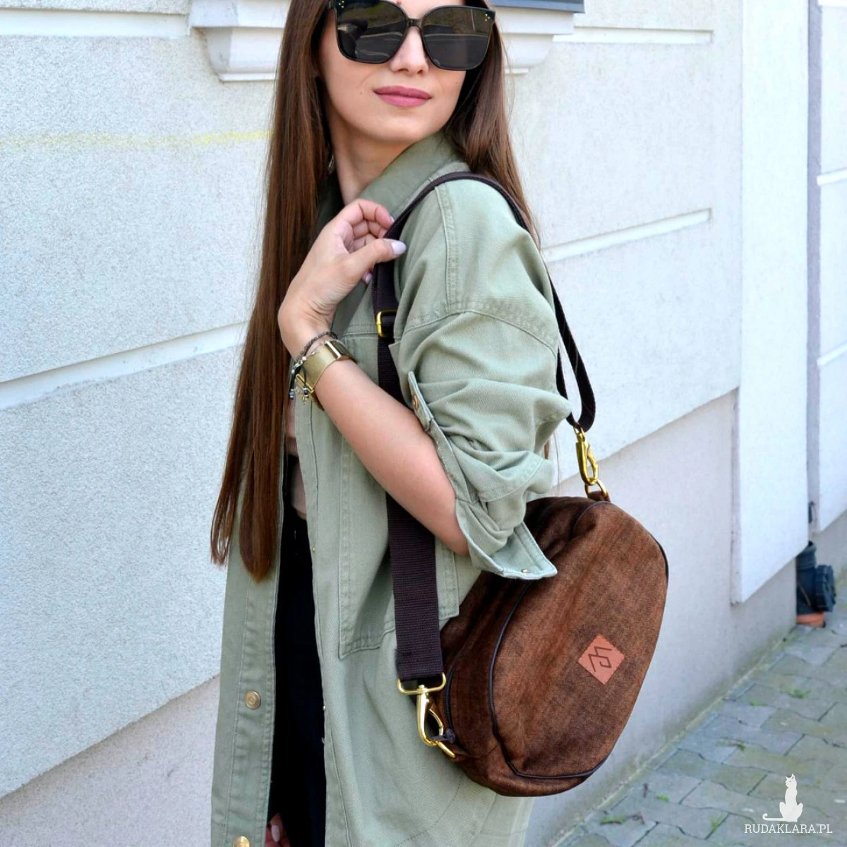 Torba listonoszka z weluru tapicerskiego "Mili Boxy Bag" - brązowa