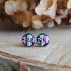 Srebrne kolczyki wkręty sztyfty żywica z żywicy kwiaty z kwiatami suszone prawdziwe kwiaty retro vintage kobiece na prezent czarne różowa gipsówka