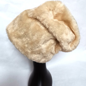 Czapka   sztuczne   futerko ecru