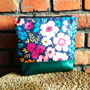 Mała kosmetyczka do torebki