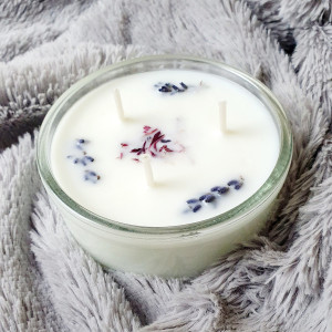 Piękna świeca lawendowa, świeczka sojowa 100%