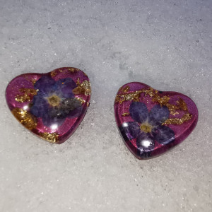 Różowe serca z niezapominajkami