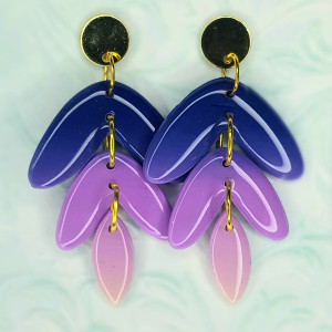 Eleganckie kolczyki liliowe ombre liście