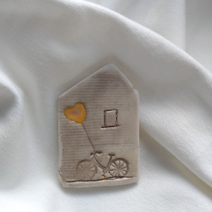 Broszka - żółty balonik