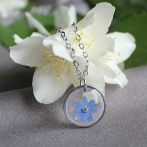 Srebrna zawieszka srebrny wisiorek naszyjnik żywica z żywicy kwiaty z kwiatami jajowata retro naturalna dziewczęca kobieca niezapominajki