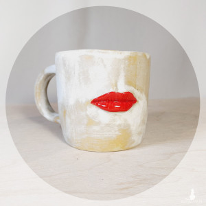 KUBEK Z USTAMI MARTA - POJEMNOŚĆ 300 ML