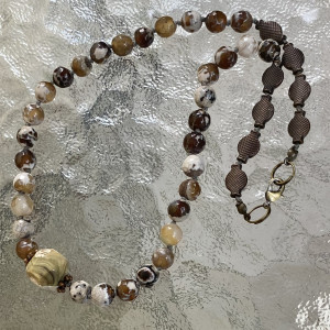 Naszyjnik Łaciaste Agaty