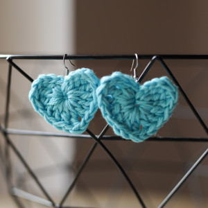 Turkusowe serduszka-kolczyki