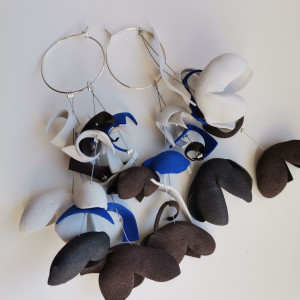 Kolczyki zwariowane bujne dlugie