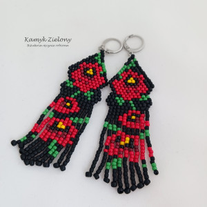 Kolczyki czerwone maki na czarnym tle