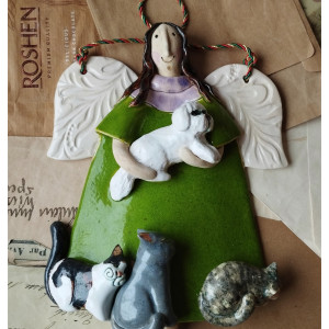 Aniołek z 3 kotami i pieskiem